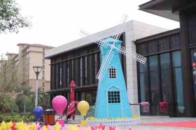 固原網紅打卡新選擇 荷蘭風車出租出售、牛模型工廠直銷，廣告設計一站式服務